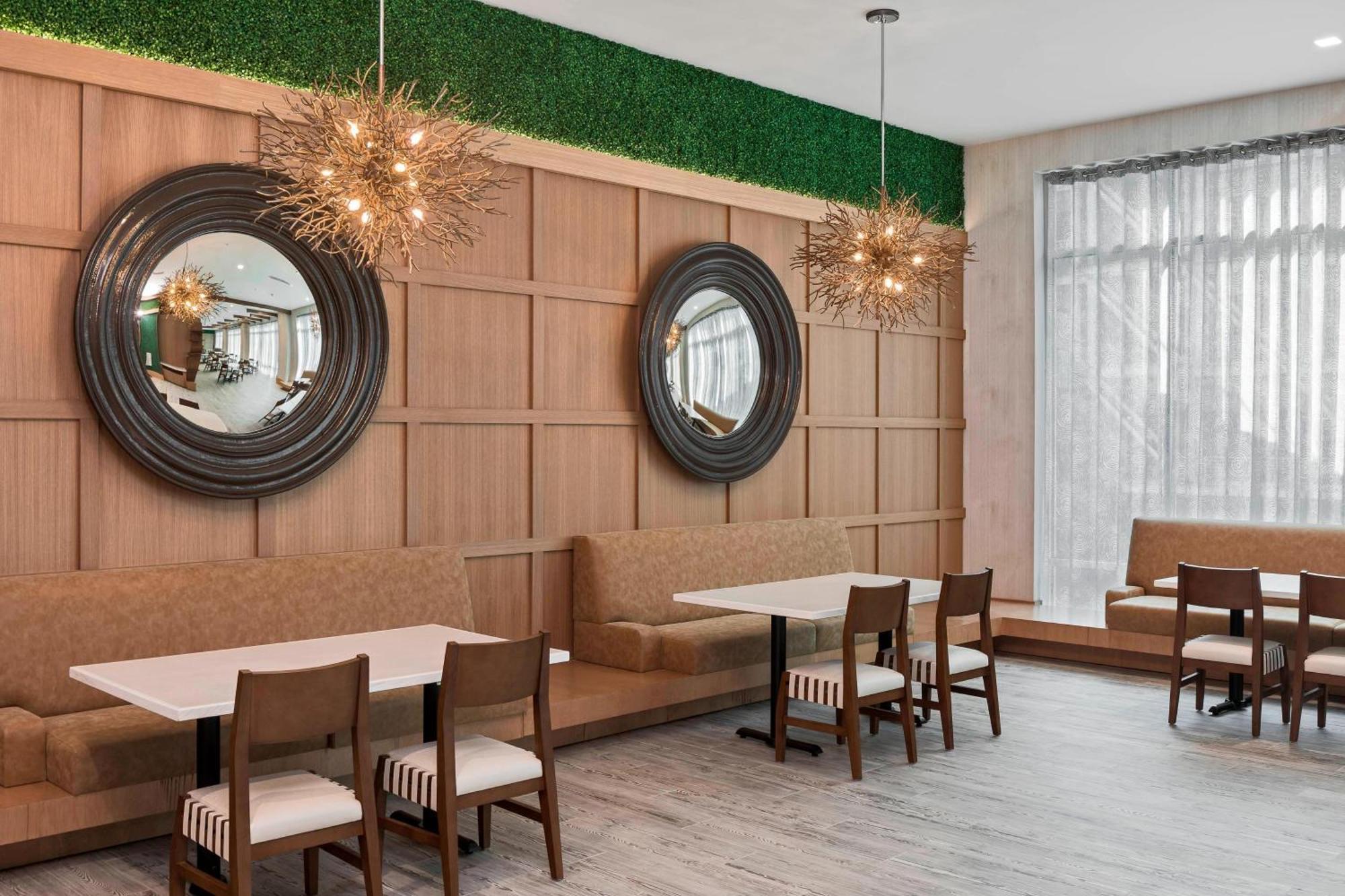 Springhill Suites By Marriott Greenville Downtown Exteriér fotografie
